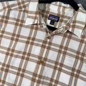 Patagonia Men L Organic Cotton Plaid Shirt Brown Tan Outdoor Retro Workwear Gorp